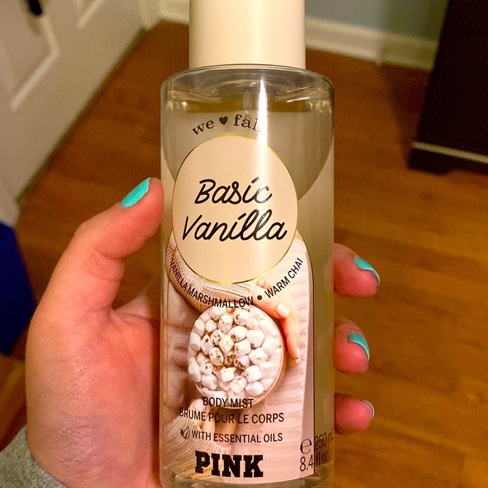 Basic Vanilla body spray